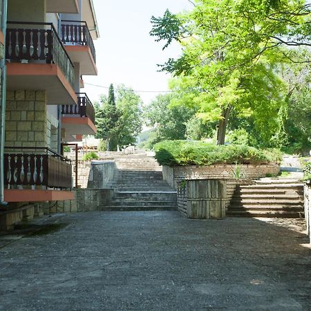 Bisser Hotel - Free Parking - Free Pool Access Balchik Luaran gambar