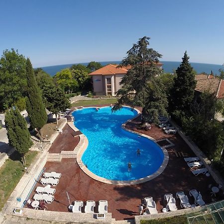 Bisser Hotel - Free Parking - Free Pool Access Balchik Luaran gambar