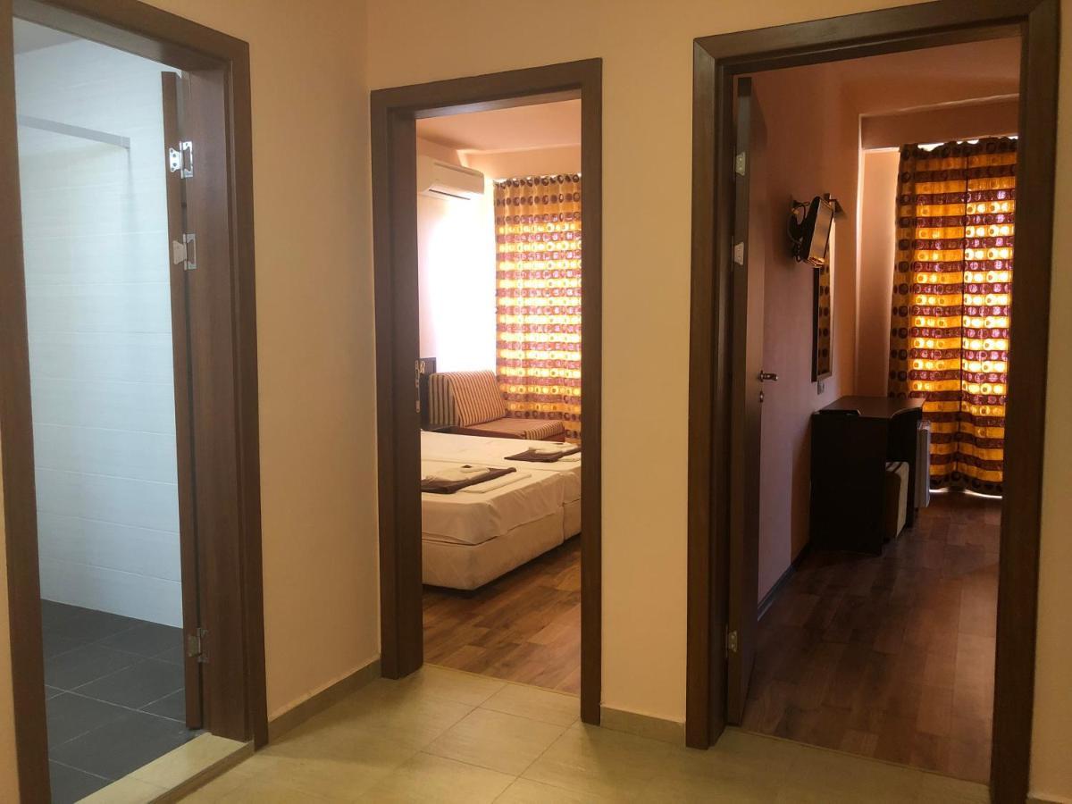 Bisser Hotel - Free Parking - Free Pool Access Balchik Luaran gambar