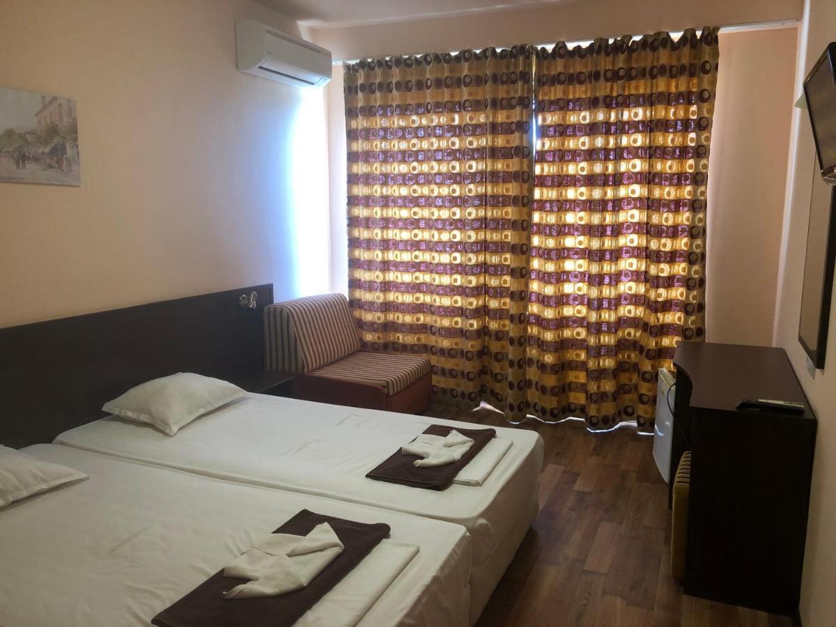 Bisser Hotel - Free Parking - Free Pool Access Balchik Luaran gambar