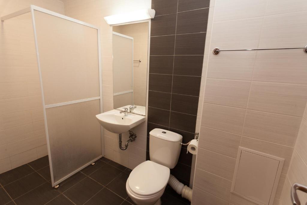 Bisser Hotel - Free Parking - Free Pool Access Balchik Bilik gambar