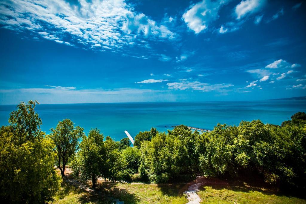 Bisser Hotel - Free Parking - Free Pool Access Balchik Bilik gambar