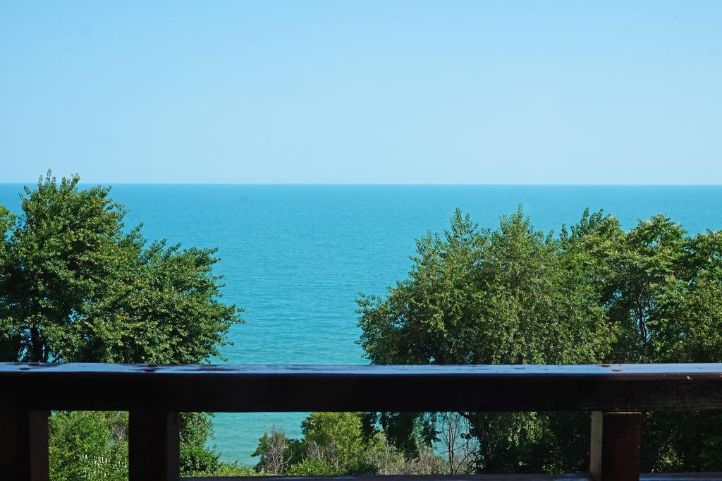 Bisser Hotel - Free Parking - Free Pool Access Balchik Luaran gambar