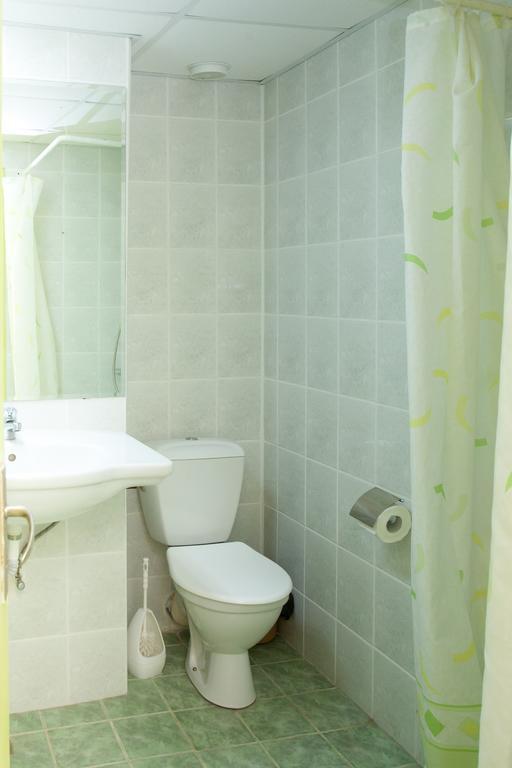 Bisser Hotel - Free Parking - Free Pool Access Balchik Bilik gambar